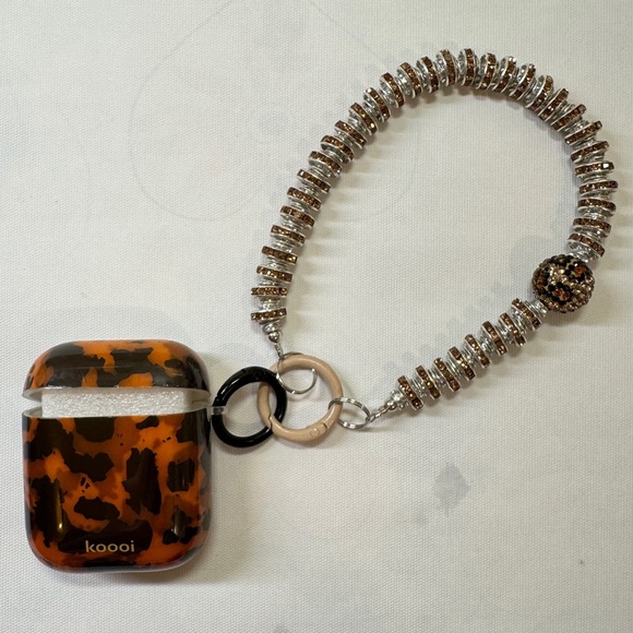 Tortoiseshell AirPods Case With Rhinestone Bracelet Strap - Picture 11 of 12